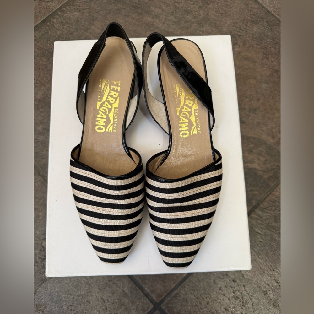 Salvatore Ferragamo Slingback Flats Sz 8B Black Ivory Striped Pointed Toe Italy